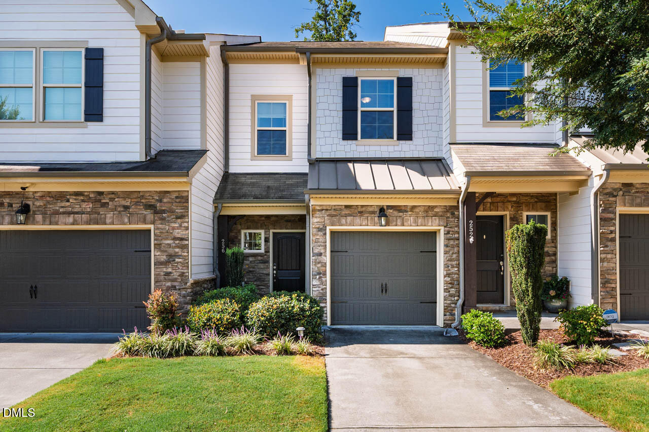 256 Ellsworth Manor Drive