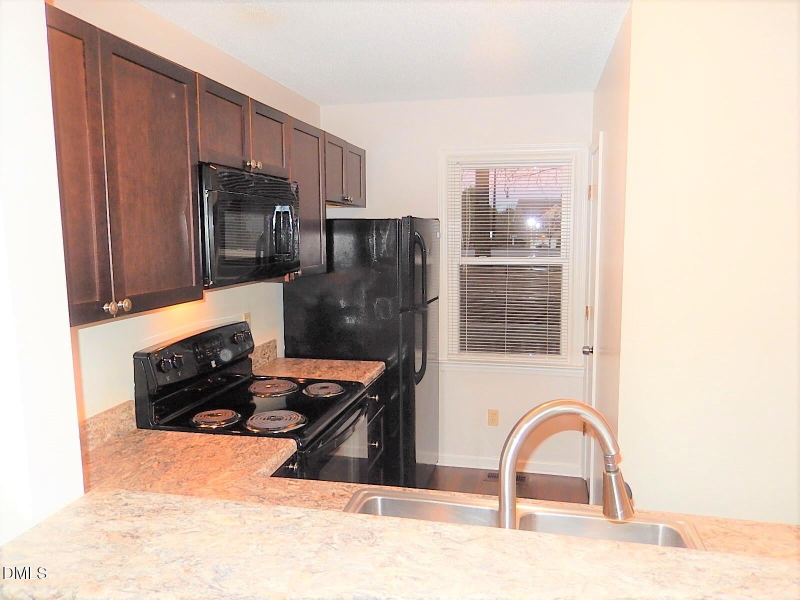 1319 Wall Road
