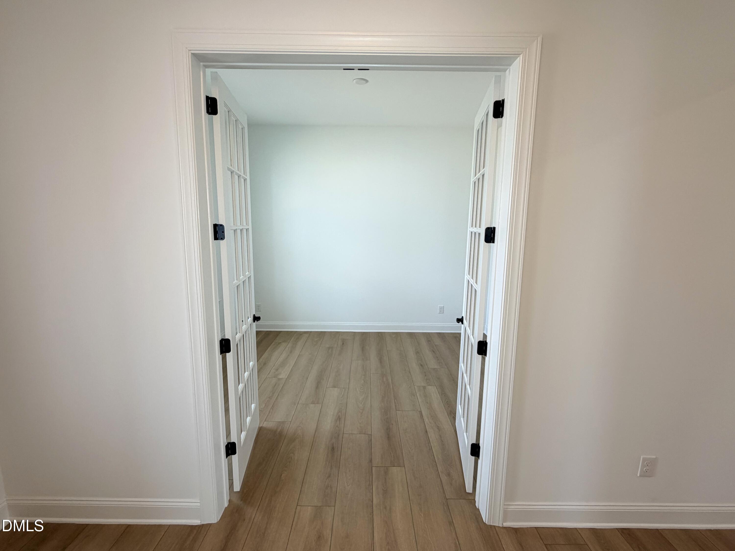 2077 Abbeyhill Drive 80