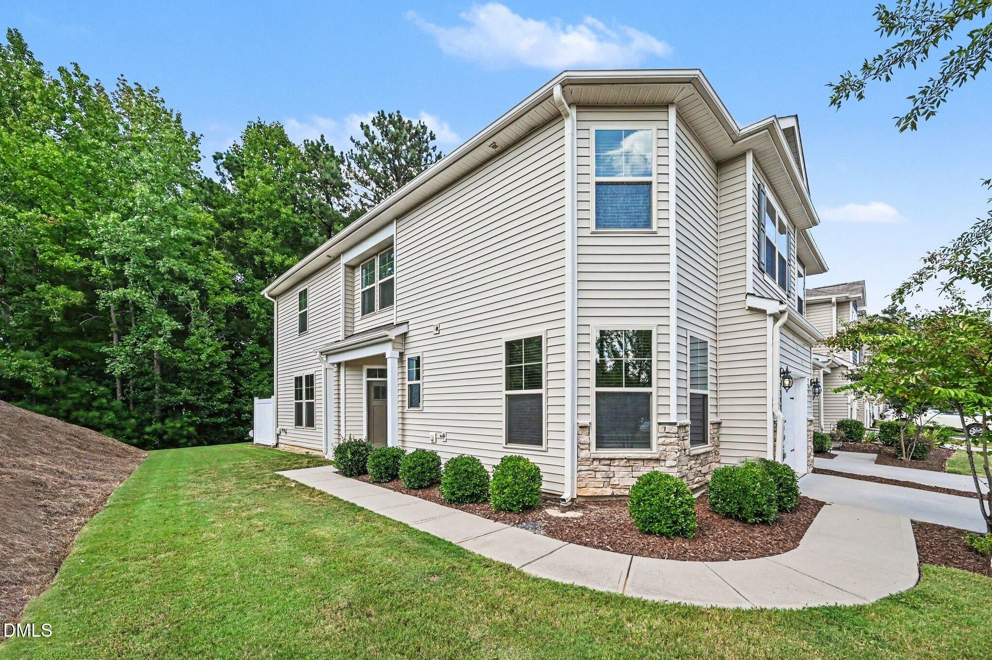1003 Apogee Drive
