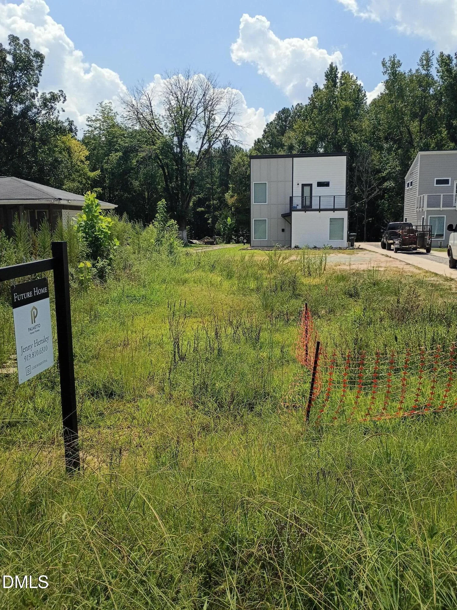 2002 D Riddle Road