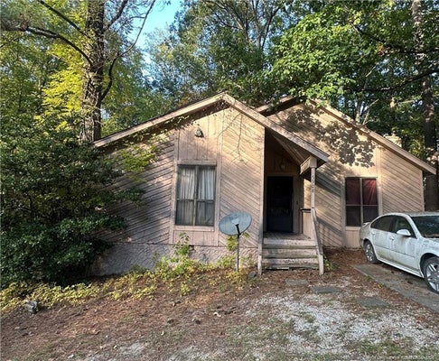 5908 WATERS EDGE DR, FAYETTEVILLE, NC 28314 - Image d5a472c45bd5e9bb5b7d4647db92c553/906120000