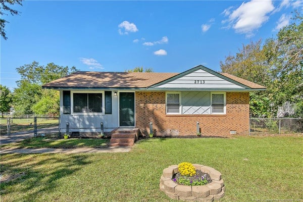 2713 DALY AVE, SPRING LAKE, NC 28390 - Image d5c8230effb9457d72a07be9f9ae2539/2302401982