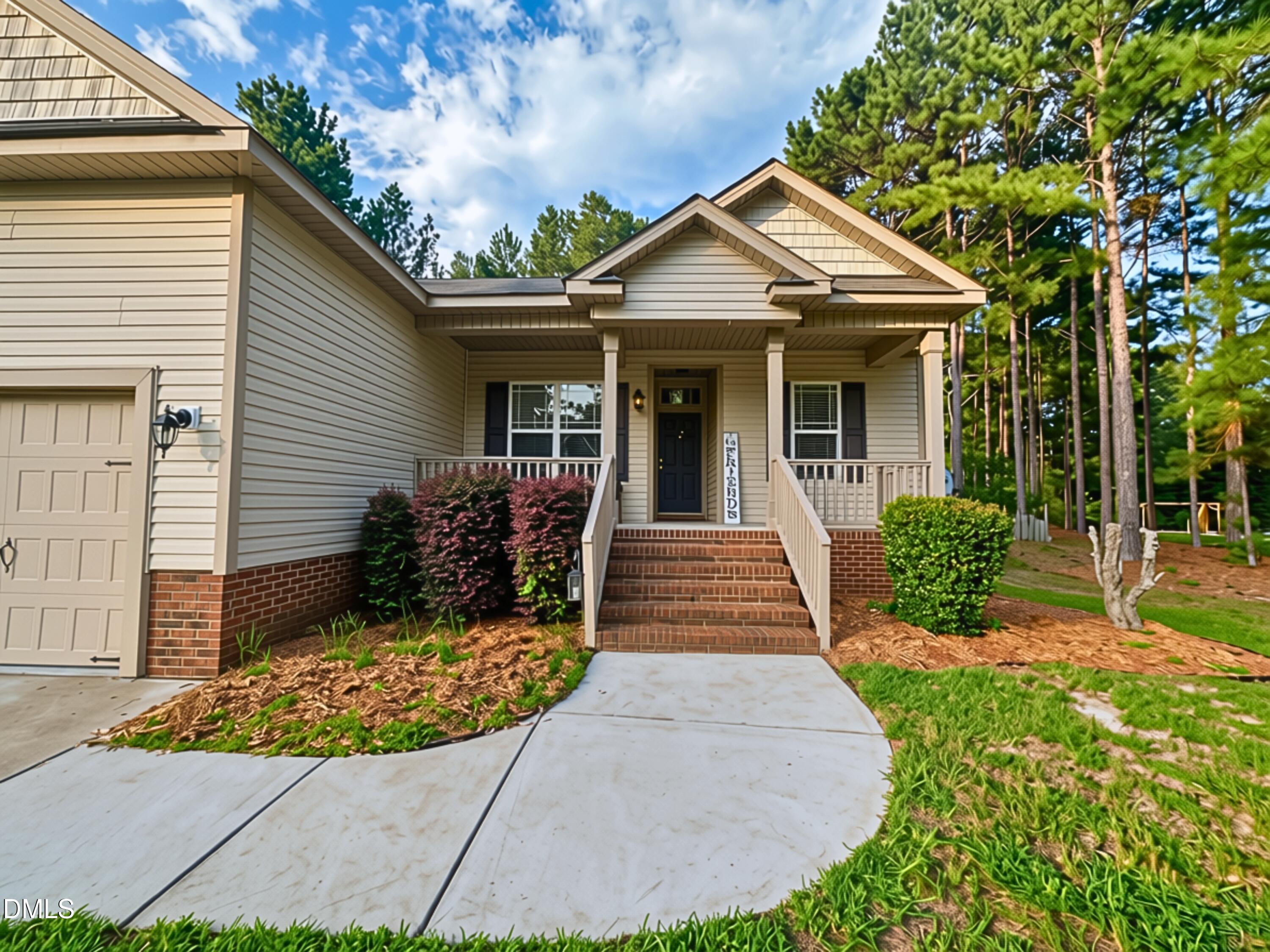 31 Maple Leaf Court