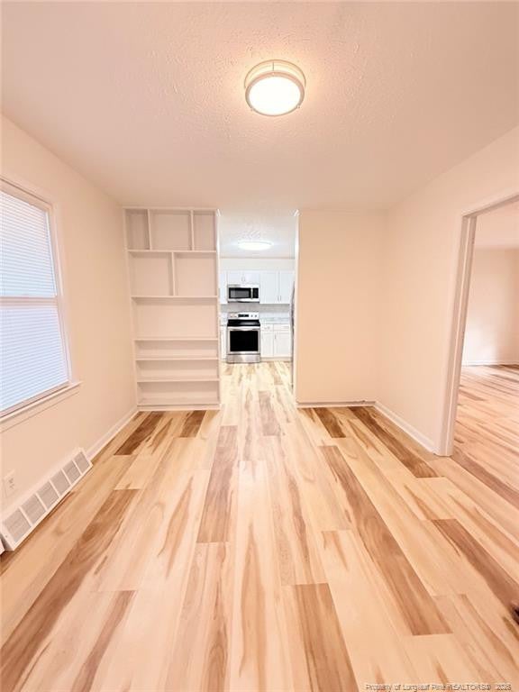 702 W 28th Street