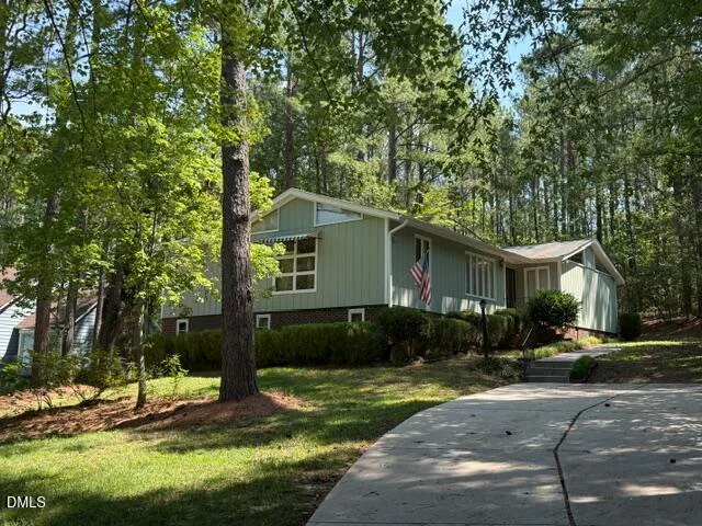 110 Honeysuckle Lane