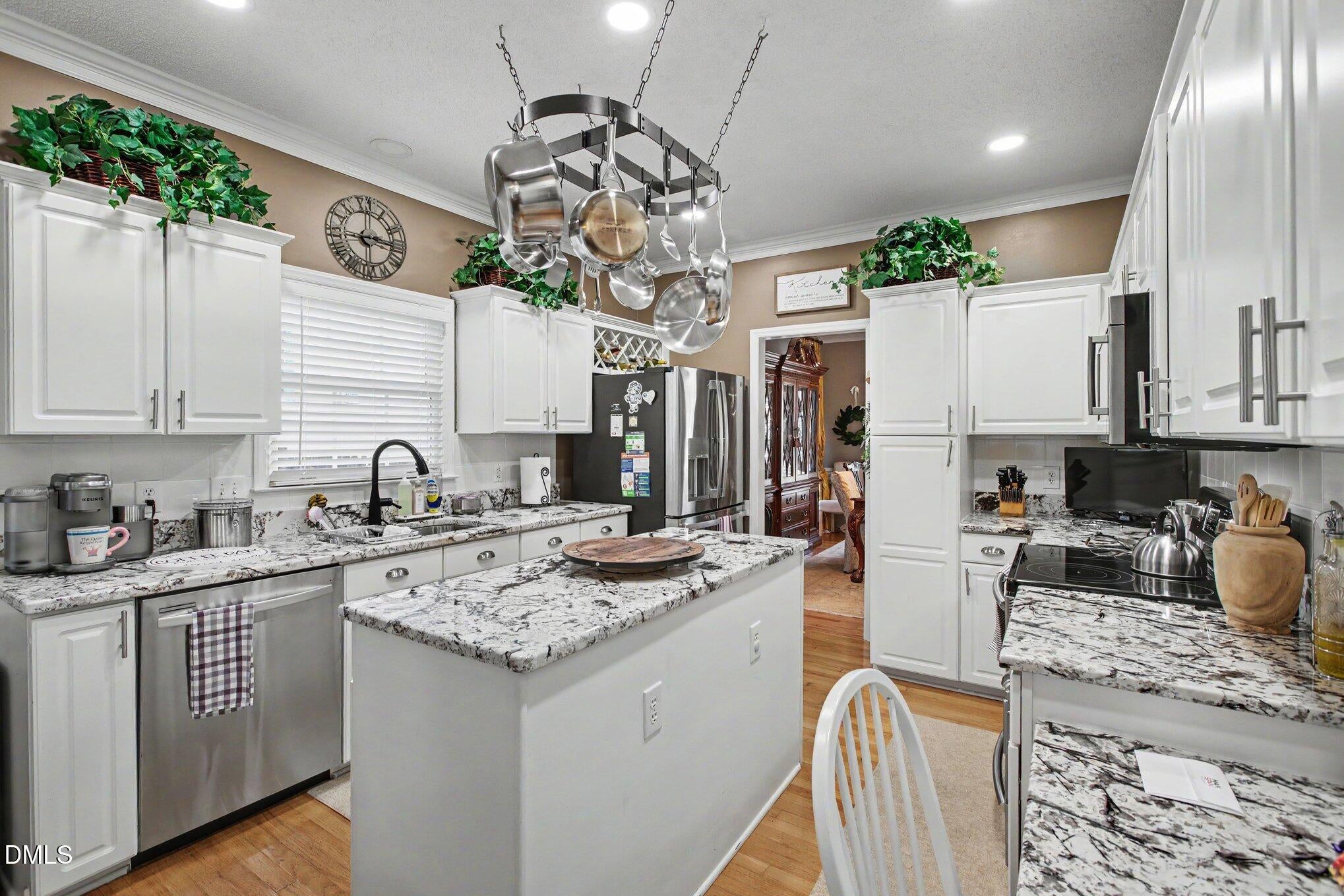 202 Travilah Oaks Lane