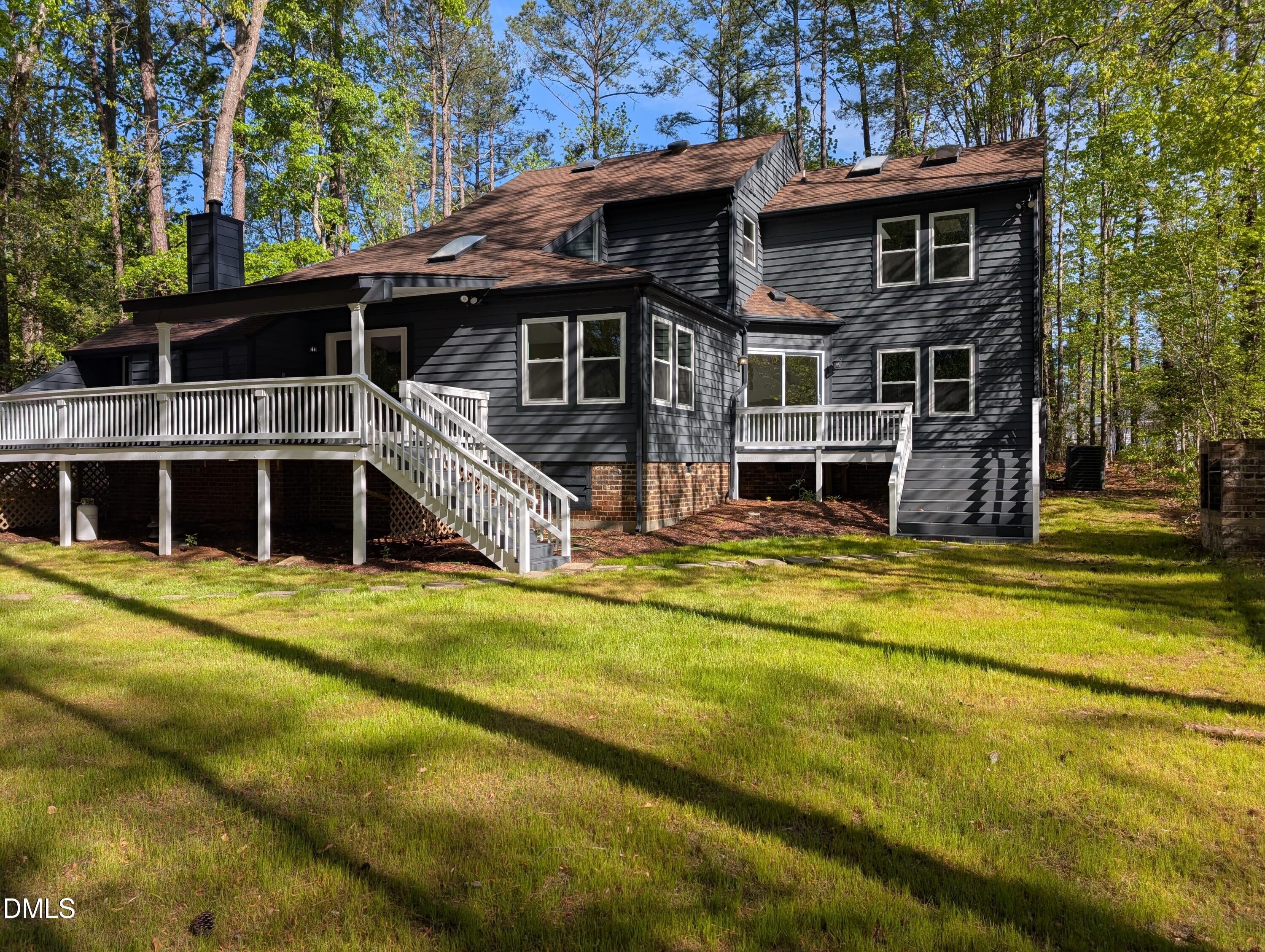 702 Hillandale Lane
