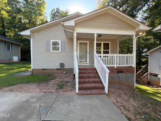 2513 LINDBERGH ST, DURHAM, NC 27704 - Image d78a36fdd8d59aa125363d4dc48bd6bc/2900771244