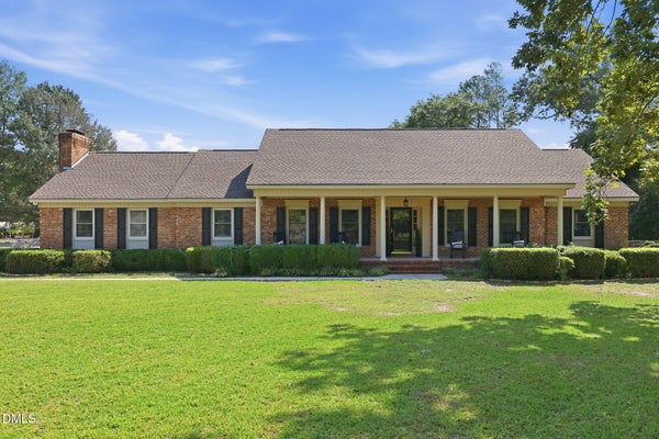 1936 ROCK HILL RD, EASTOVER, NC 28312 - Image d79ded191ba4a2e13f0e065818ddc555/4133364604