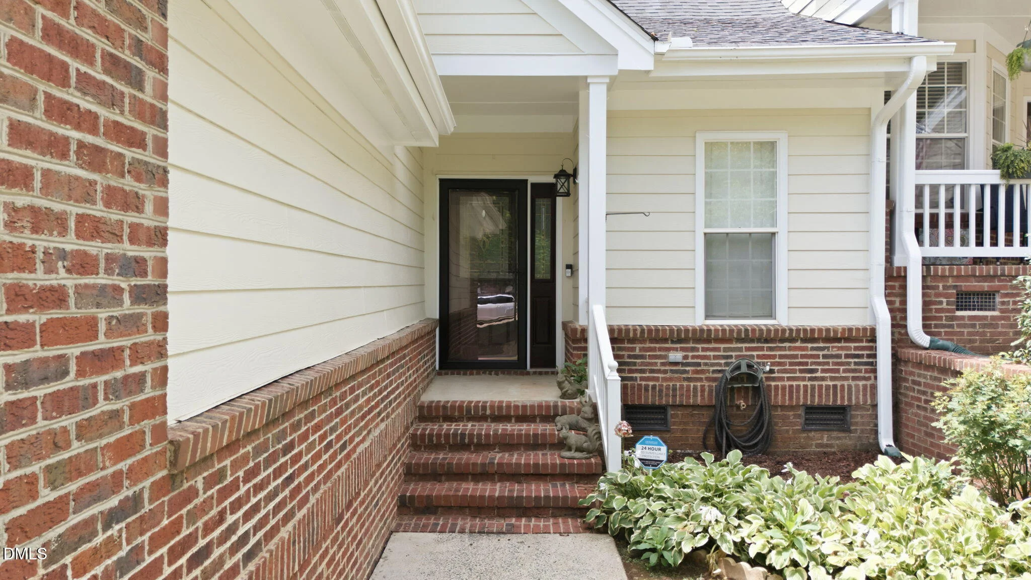 8305 Amber Leaf Court