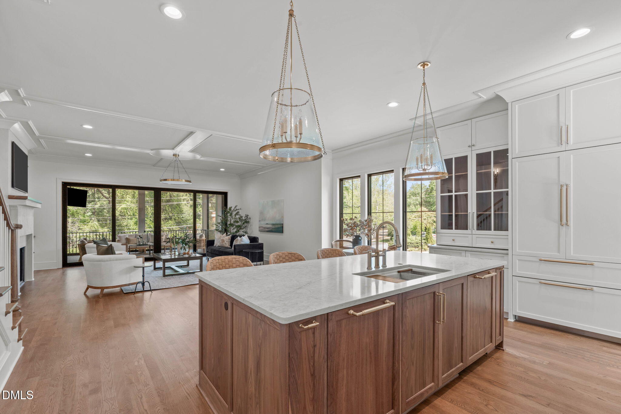 806 Tyrrell Road