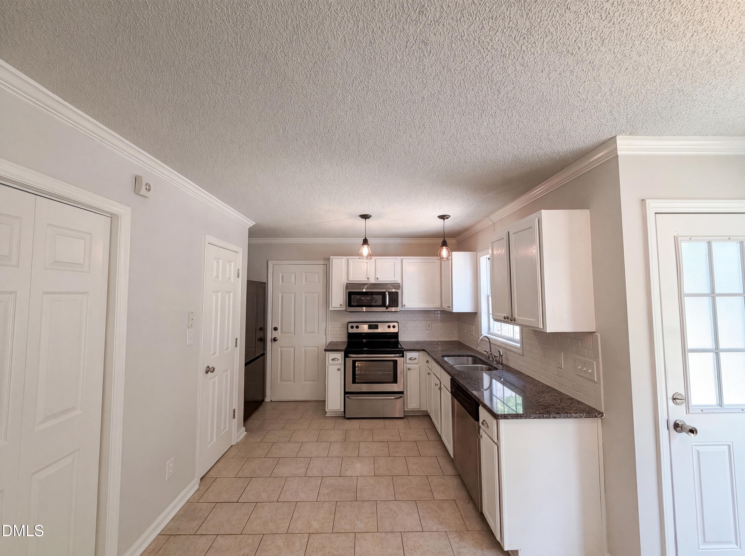 1024 Laurel Leaf Road