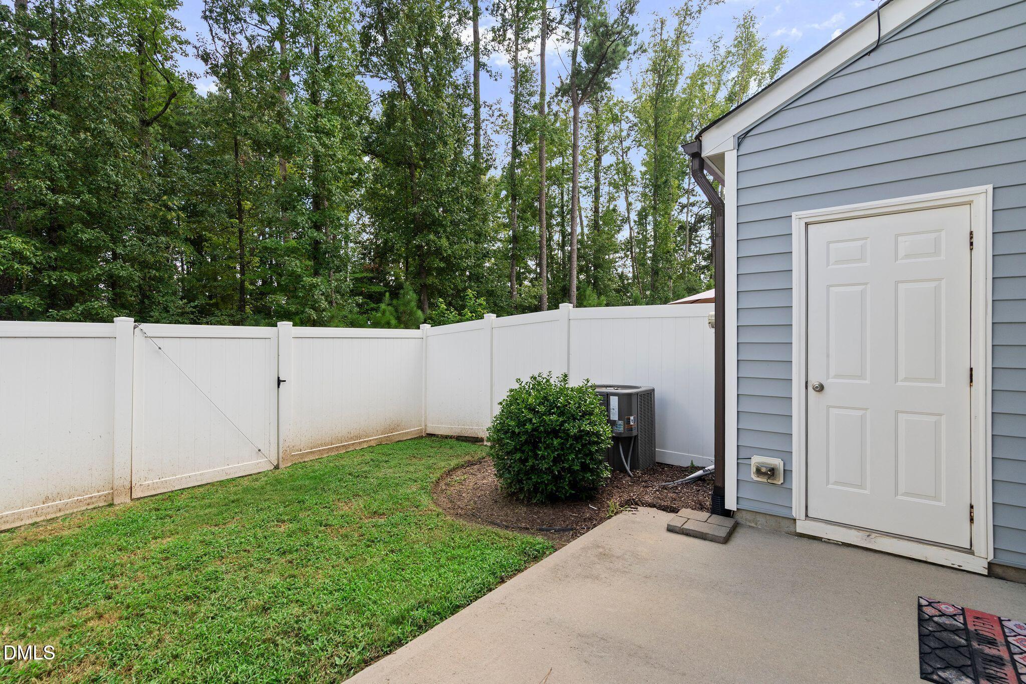 12 E Willow Trace Way