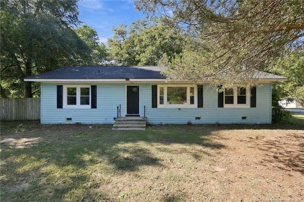 1090 STRICKLAND BRIDGE RD, FAYETTEVILLE, NC 28304 - Image d832a78a980e2e8401ef18cc740eaa30/3442660106