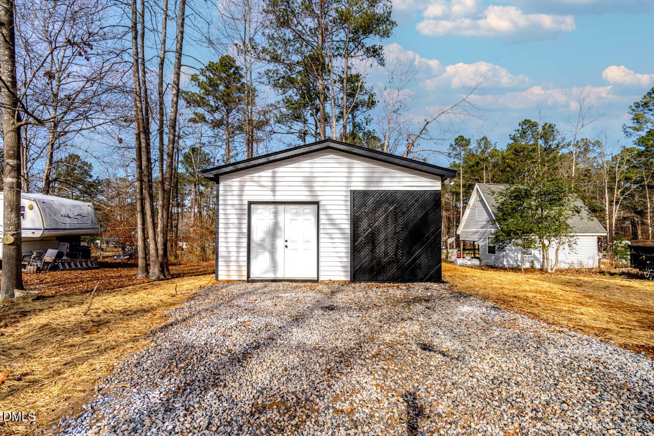 111-113 Red Oak Drive