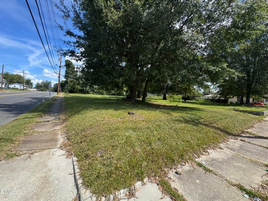 218 HAMILTON ST, HENDERSON, NC 27536 - Image d8c521f242cb2d7846993c19d59f7de3/3352985592