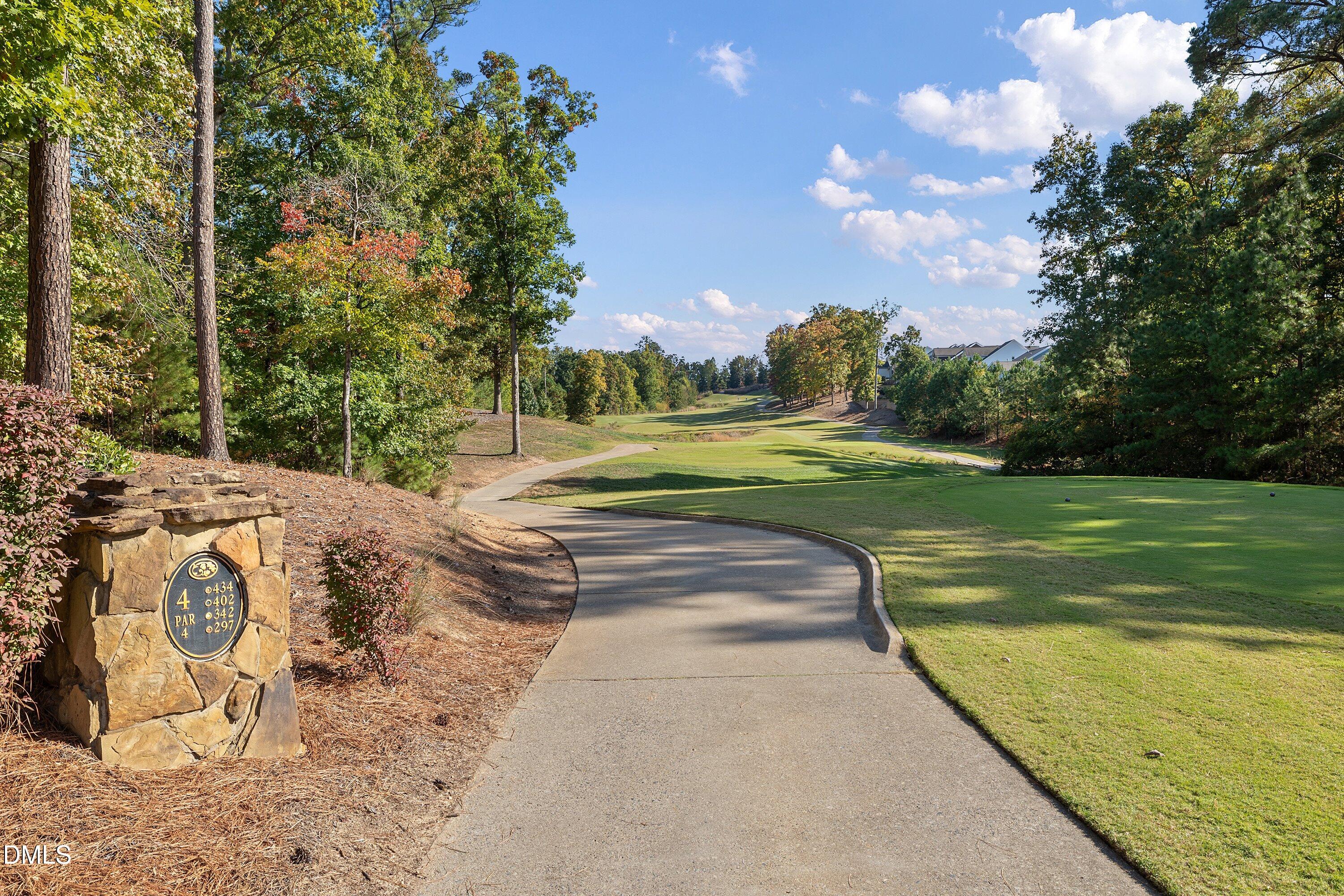 305 Lively Oaks Way