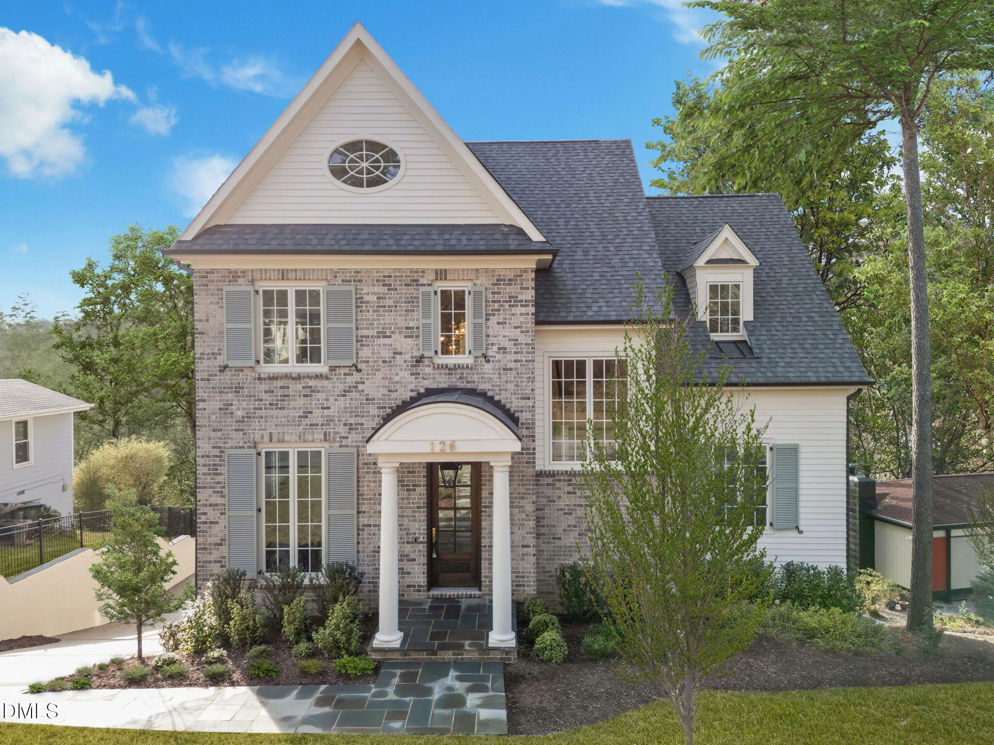 126 E Drewry Lane