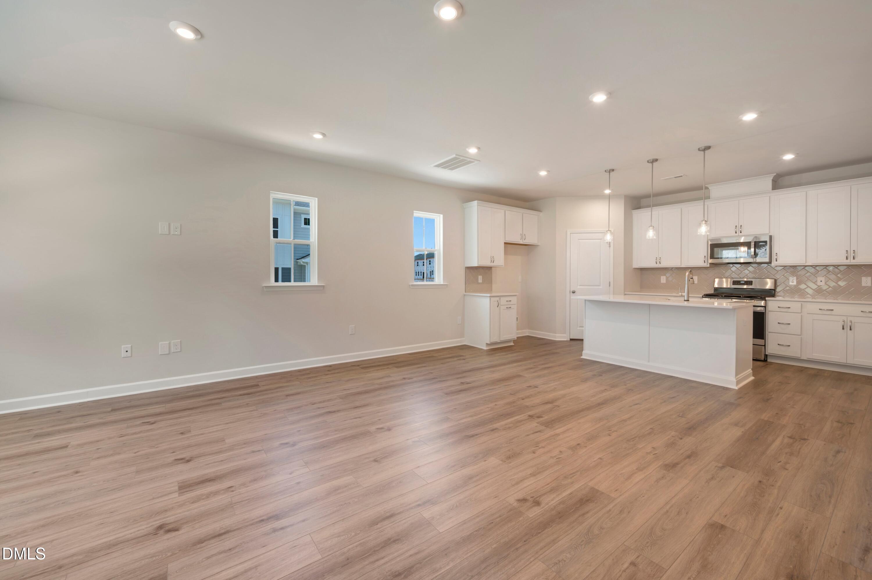 211 Solaire Alley
