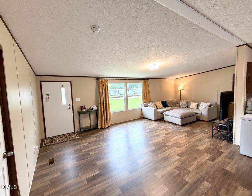 313 Old Country Lane
