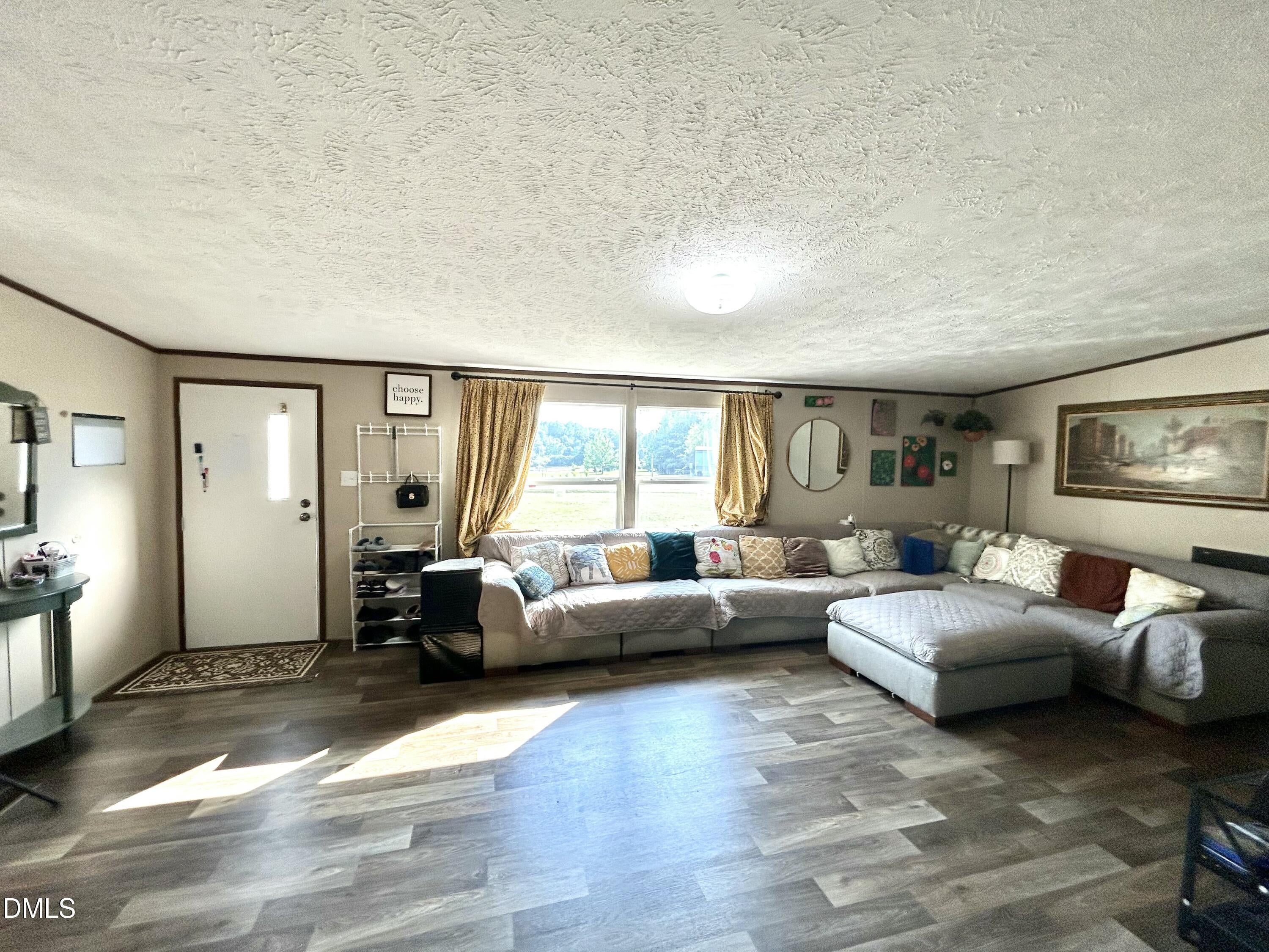 313 Old Country Lane