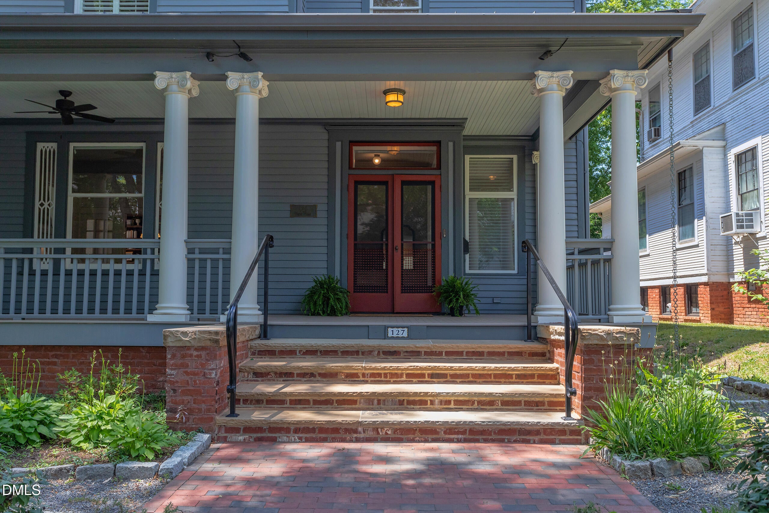 127 Forest Road
