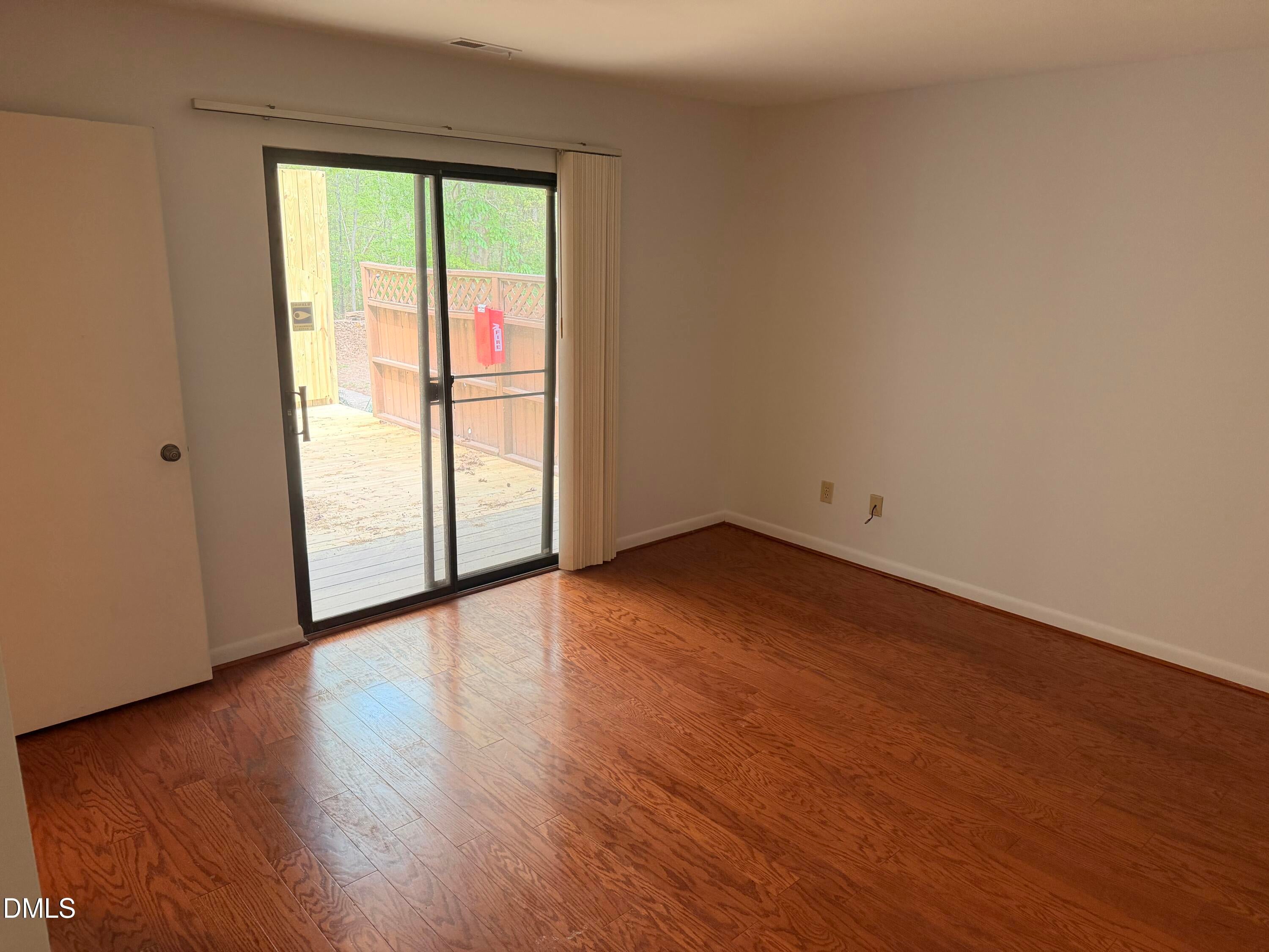 225 Summerwalk Circle