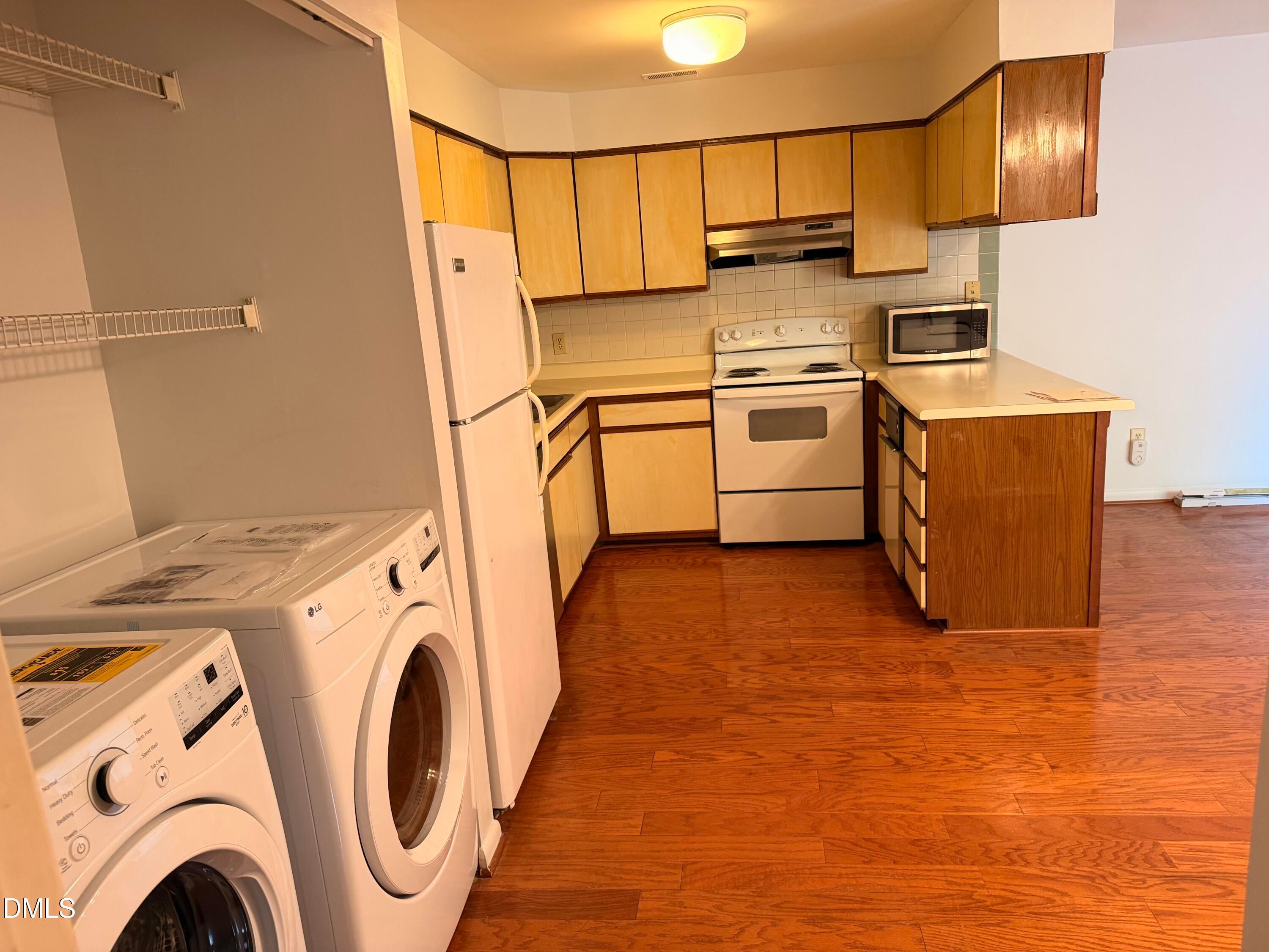 225 Summerwalk Circle
