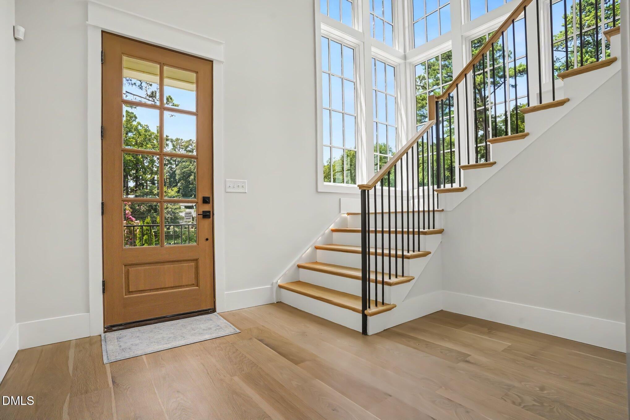 712 Hamilton Road