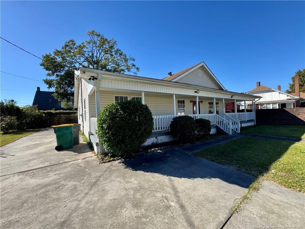 306 E 11th Street