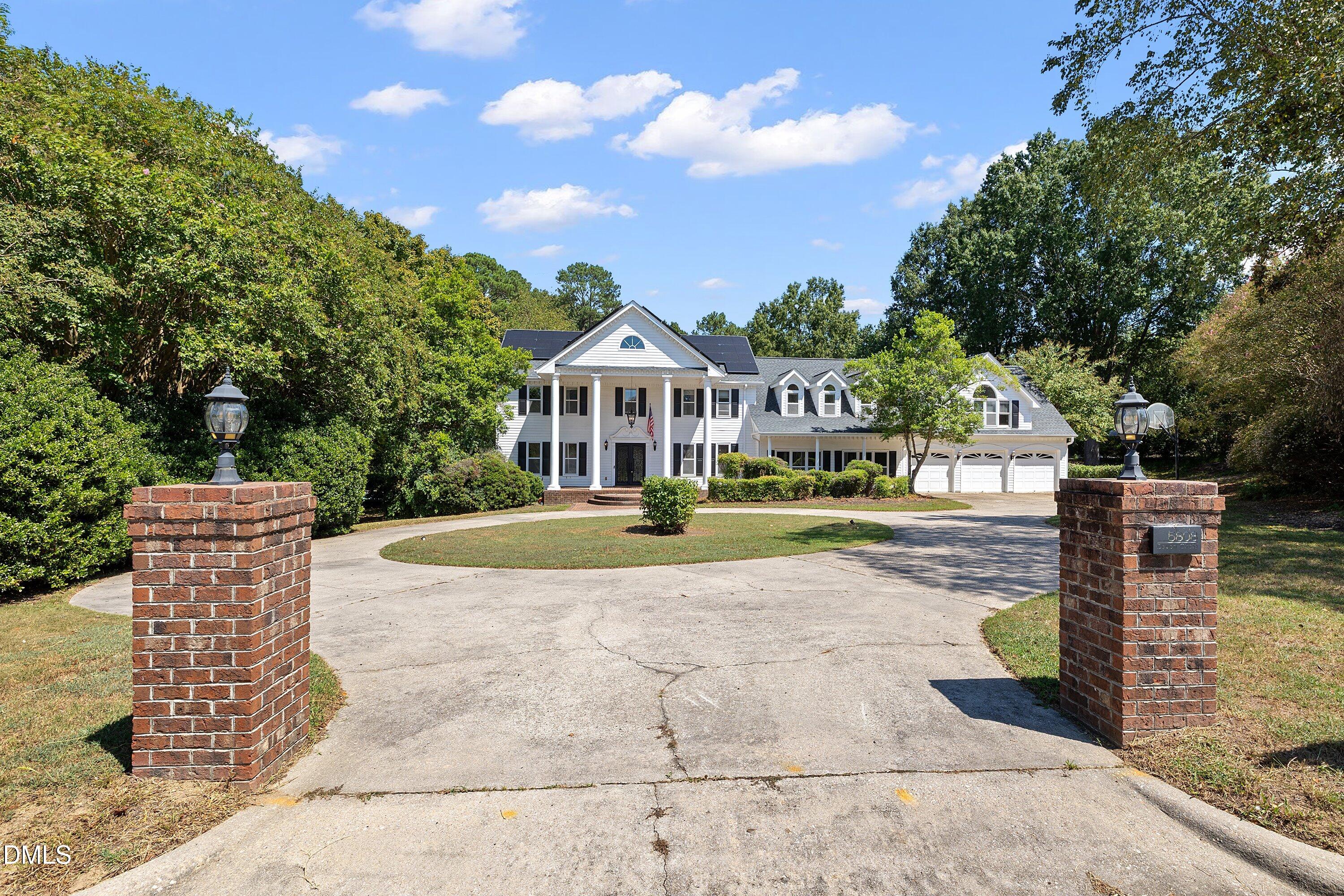 5808 Devon Circle