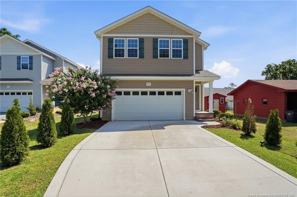 935 W ILLINOIS AVE, SOUTHERN PINES, NC 28387 - Image de7a56f5d8cc73ca4cd2ceb31c670acc/1209714818
