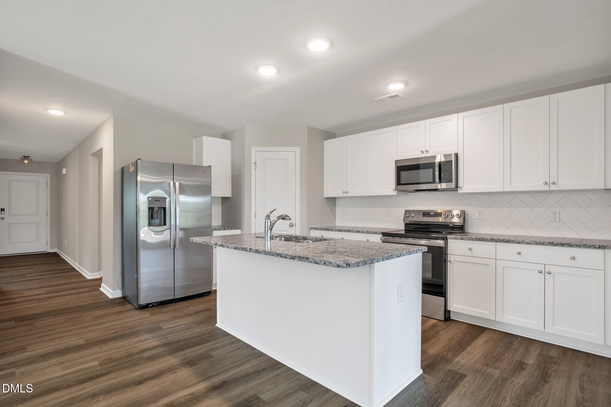 8 W Emily Gardens Drive