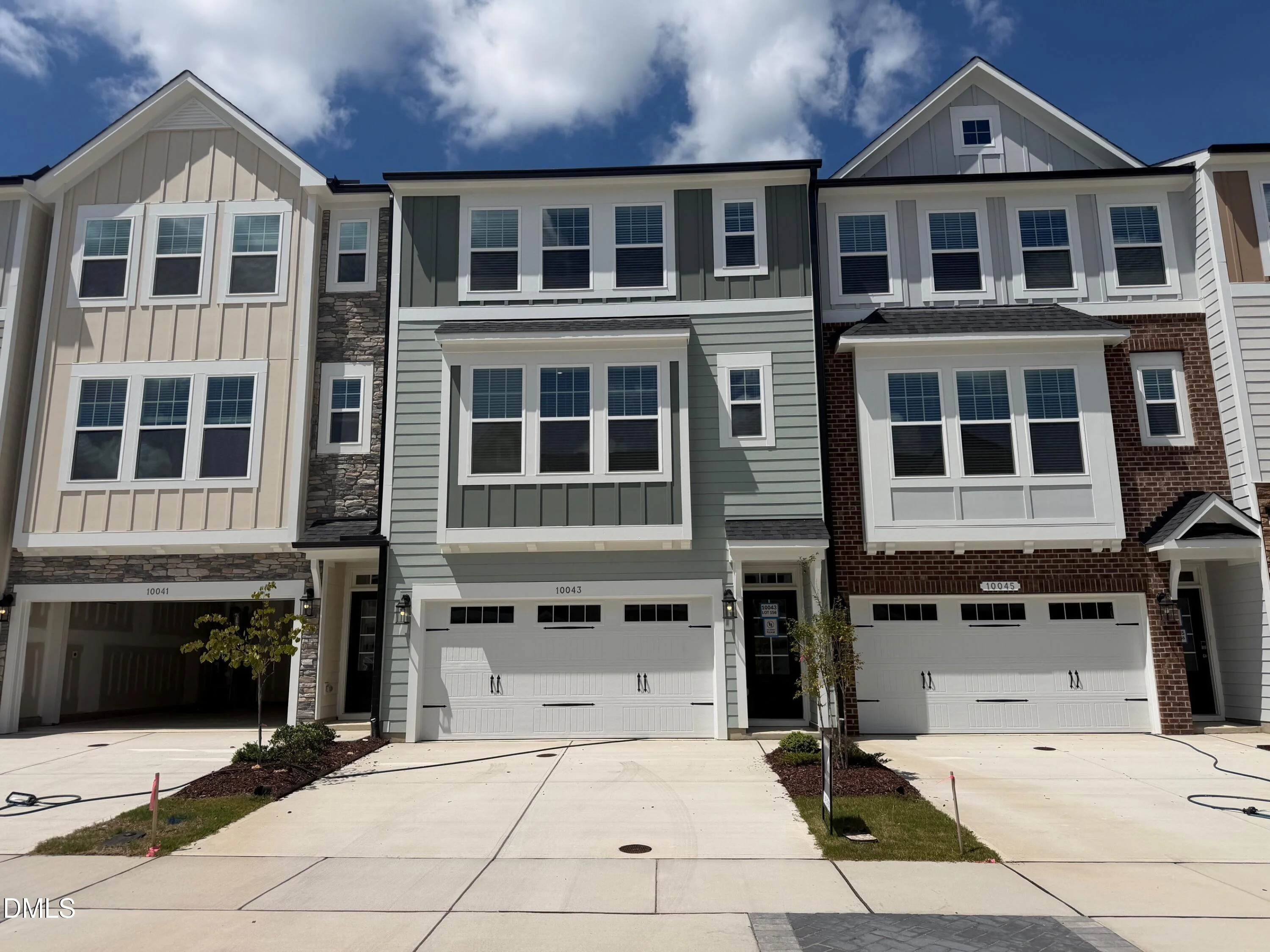 10043 Secluded Gdn Drive