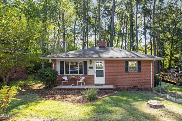 804 E ELLERBEE ST, DURHAM, NC 27704 - Image e03e7edcc4e33b5874e127a130e8748d/384841636