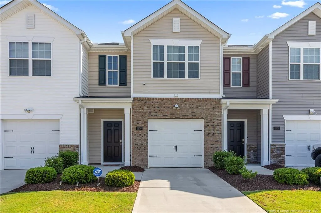 1406 Gracie Lane