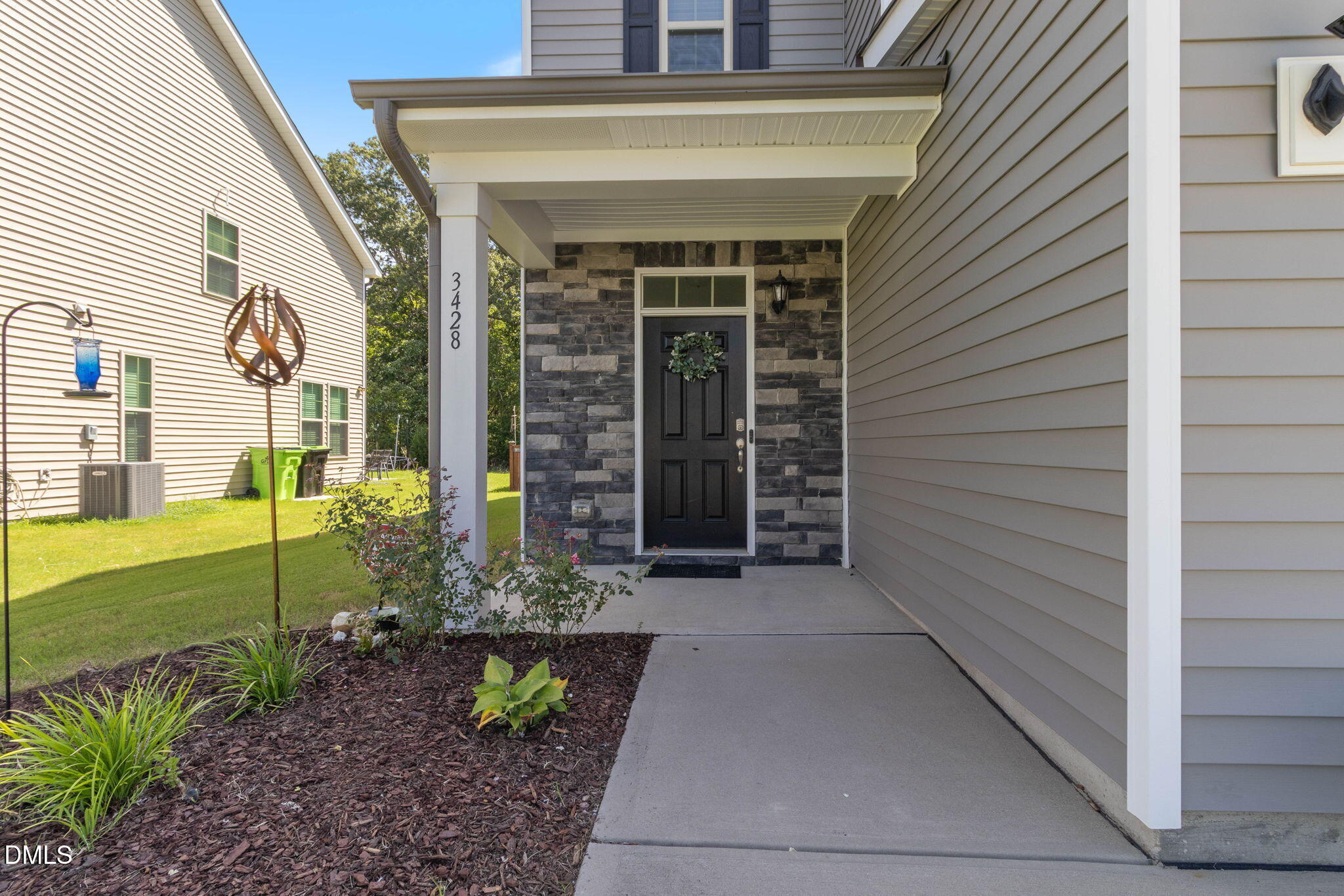 3428 Lacewing Drive
