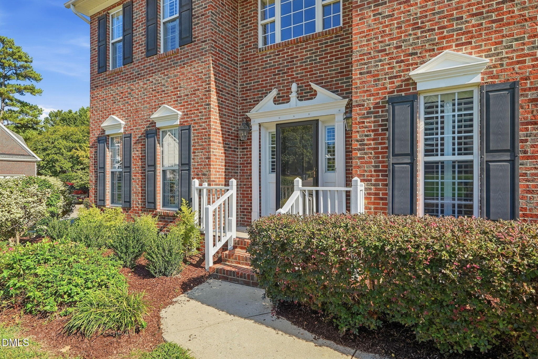 101 Dumont Court
