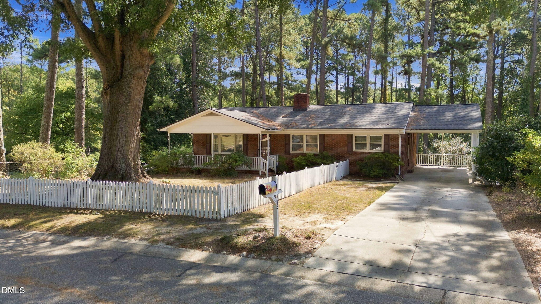 413 Lakeside Drive