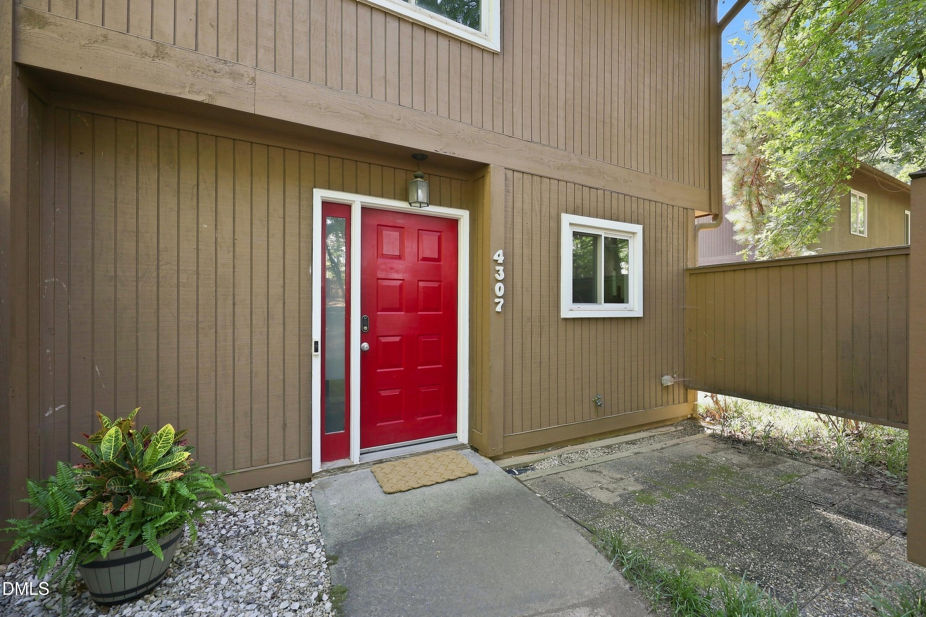 4307 Southwind Drive