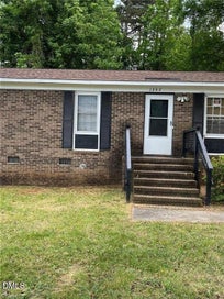 1242 Woodbriar Avenue Greensboro NC 27405