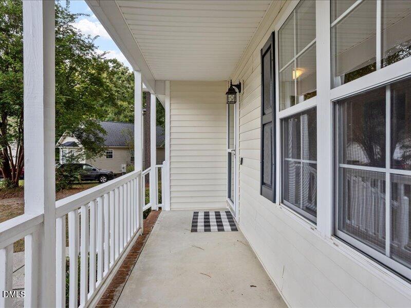4 Lindsay Court