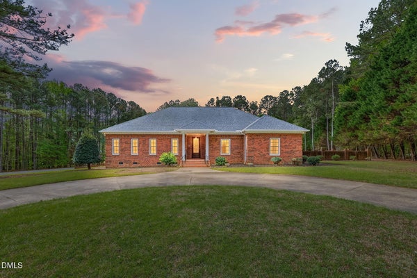 3400 QUEEN ANN DR, CLAYTON, NC 27527 - Image e2ae2c600a166da777d134fe592106cd/1297795235