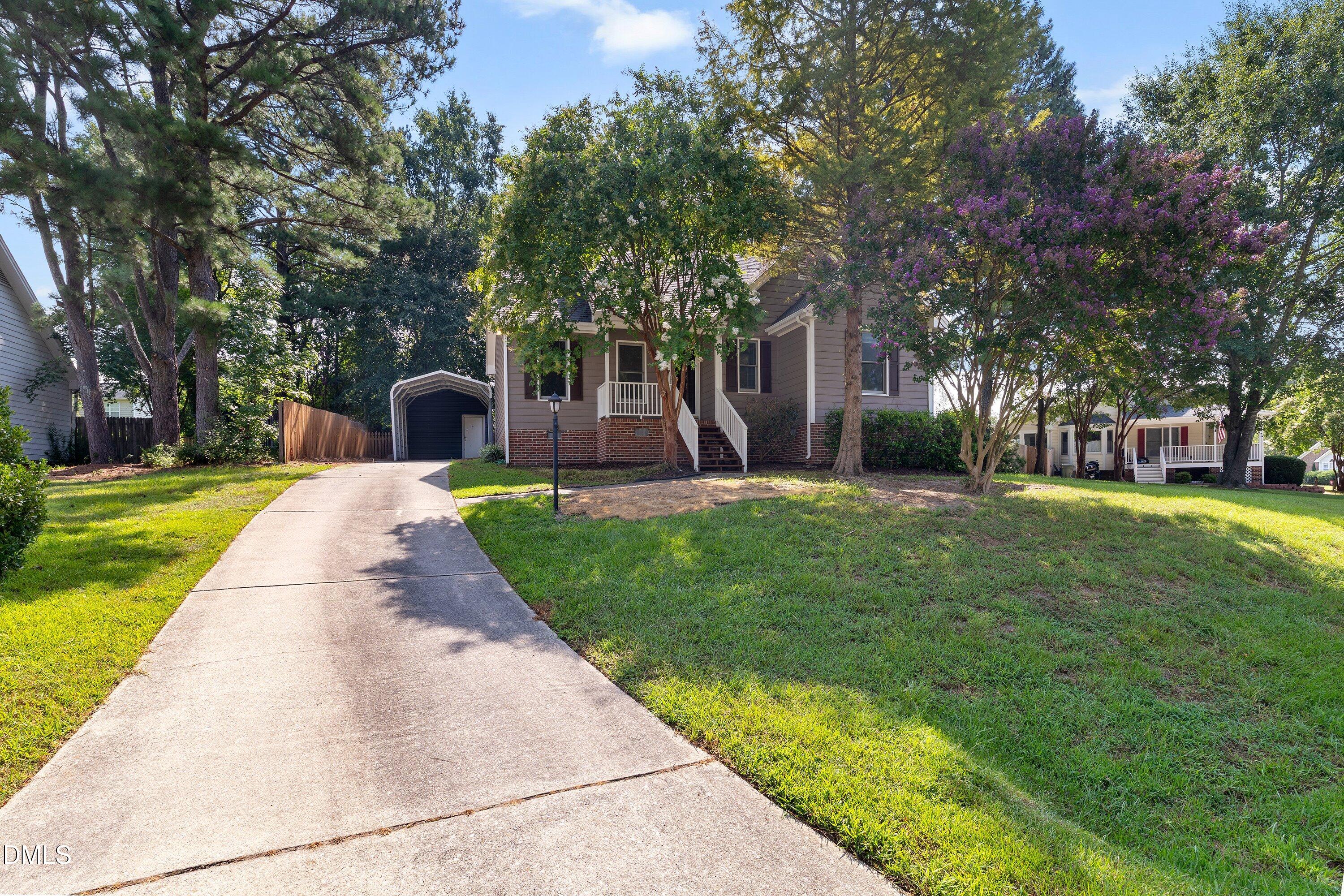 828 Alderleaf Drive