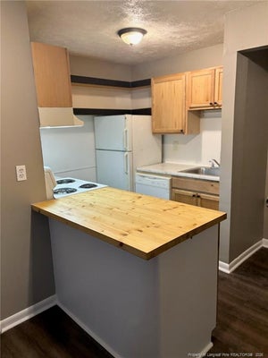 1128 SOUTHWOOD DR APT 4, FAYETTEVILLE, NC 28304 - Image e38725c4c07a0fe679d3d87201a76b98/2917427547