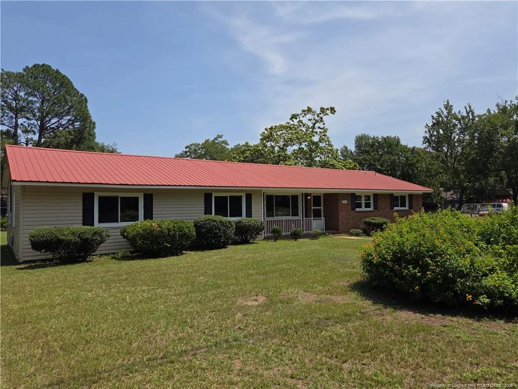1451 Greenock Avenue