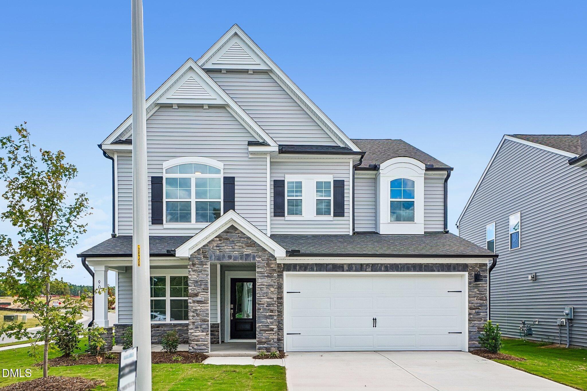 901 Fetching Place 379