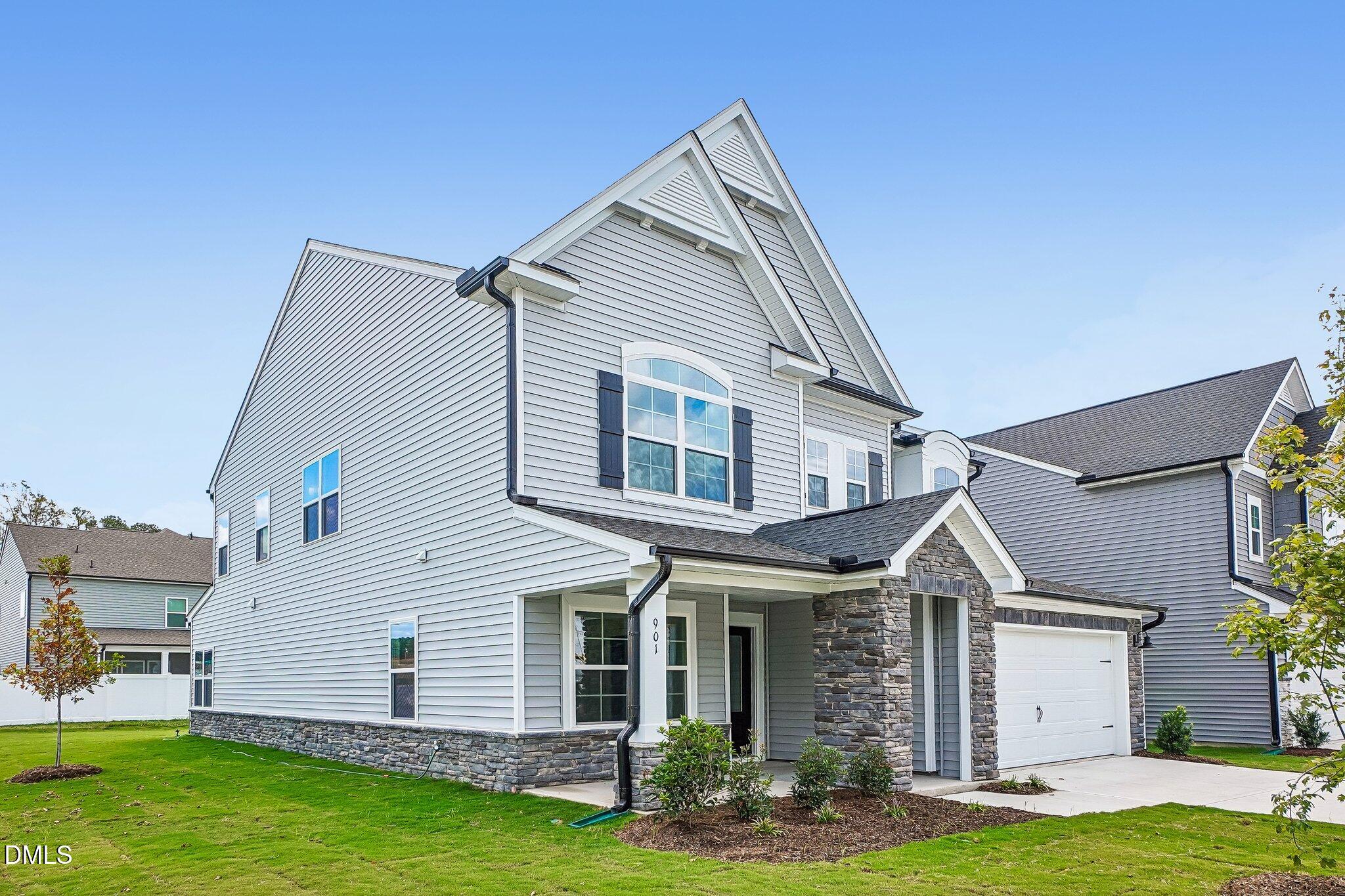 901 Fetching Place 379