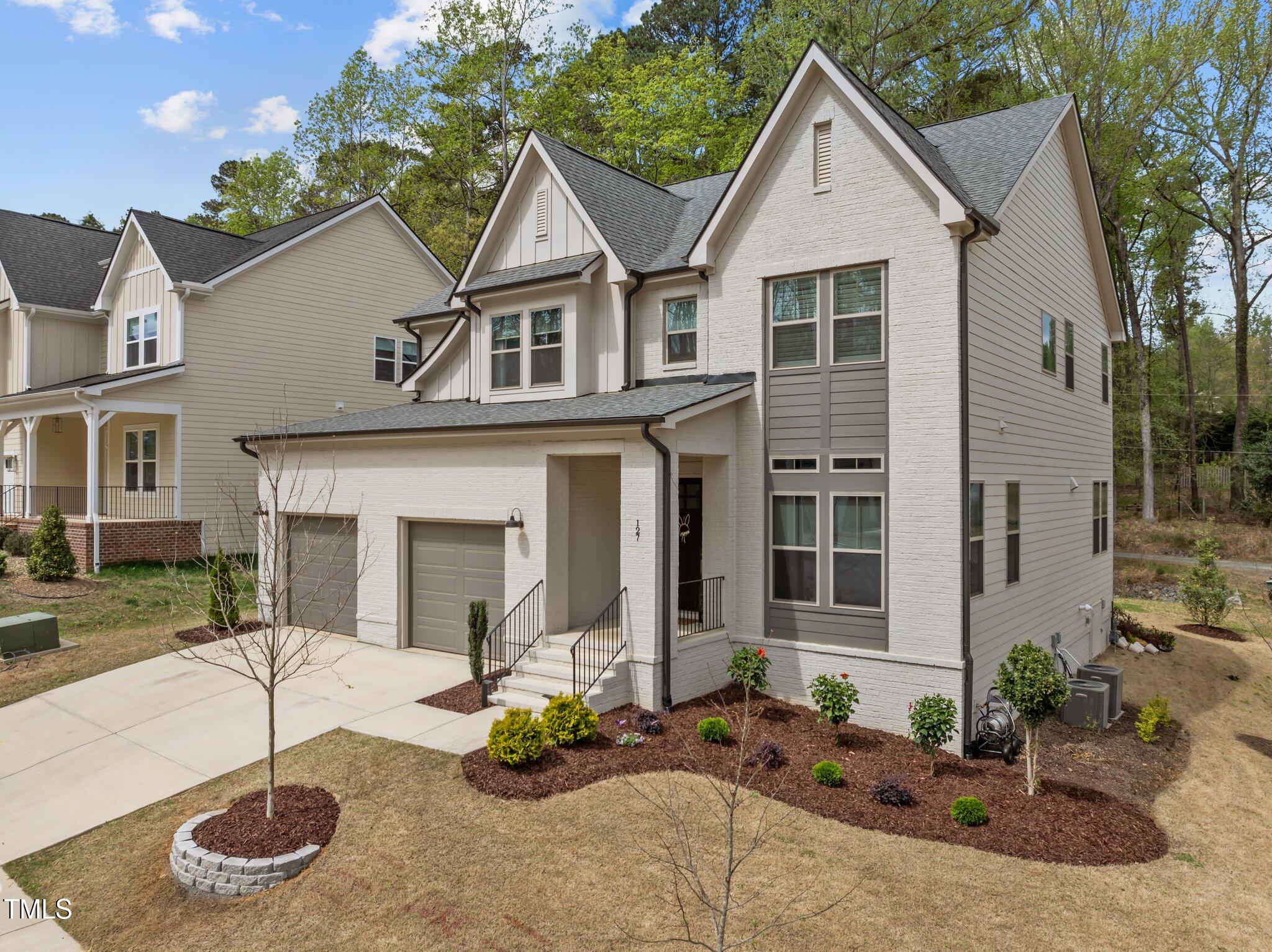 127 Sanderway Drive